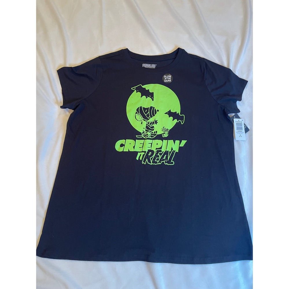 Torrid Peanuts Snoopy Creepin It‎ Real Glow in the Dark Halloween T-Shirt 1X